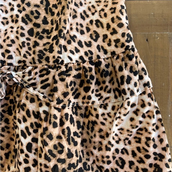 Janie and jack leopard short romper - Picture 2 of 6